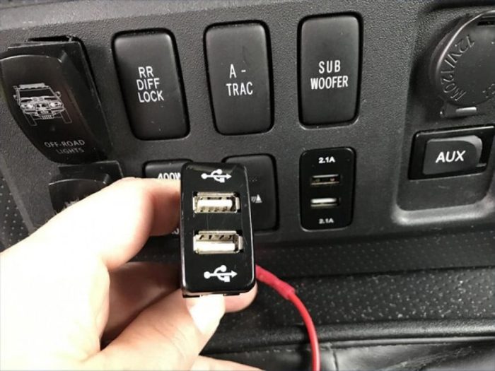 شاحن USB اف جي 2007-2021 - Image 1